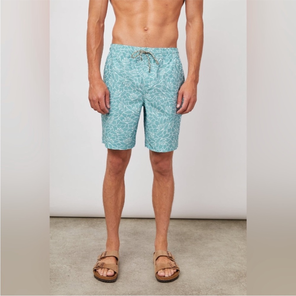 The Rail Men’s Green Patterned Shorts. Size 34 MSRP $98.00